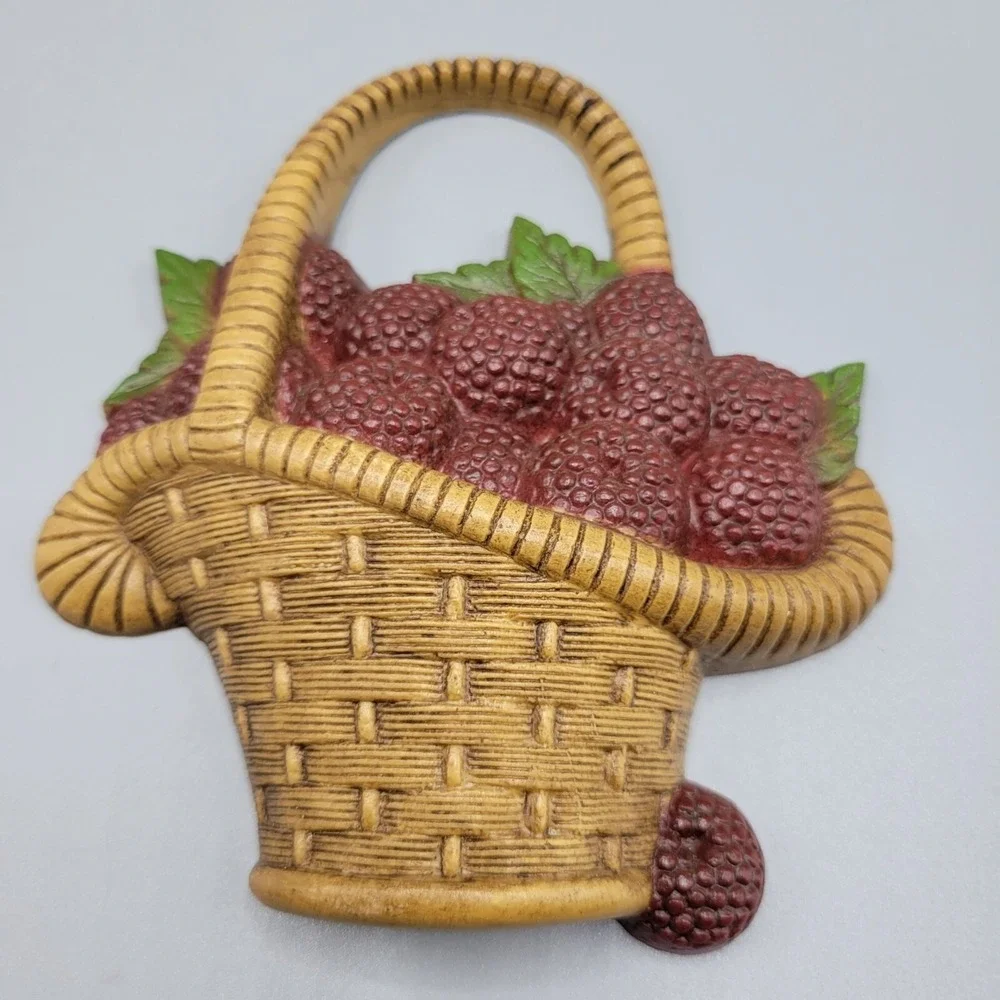Vtg Burwood Basket Wall Plaques Strawberries Raspberries Fruit Decor Set Of 2